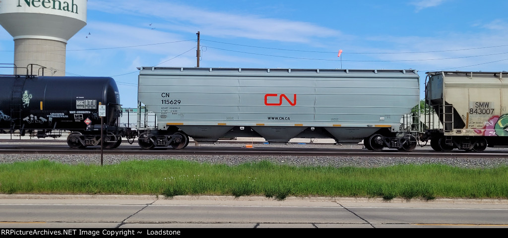 CN 115629